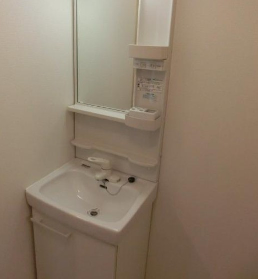 シャトレバレ町屋の洗面所
