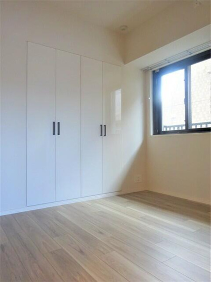 【居間・リビング】 | ※写真は同タイプ住戸です。