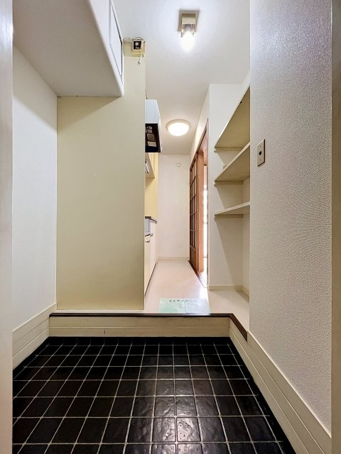 シティハイツ大井町の玄関