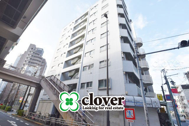 【外観】 | ニューハイツ大和 | 青空によく映える建物です。手入れの行き届いた外壁やマンション正面エントランスなど、綺麗な姿をぜひ一度、現地にてご覧ください。～即日のご見学可能～　お問合せはお気軽にどうぞ。
