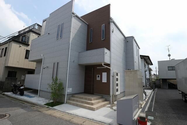 柏市旭町５丁目のアパートの外観