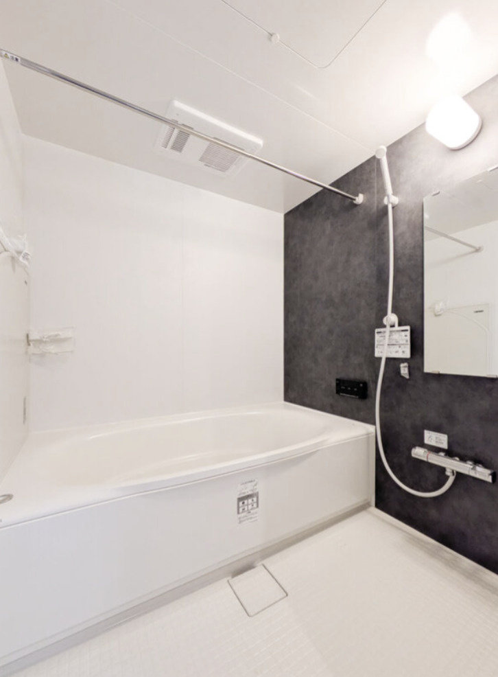 ＳＣＥＮＥ．Ｍｅｇｕｒｏ　Ｓａｕｎａ　Ｒｅｓｉｄｅｎｃｅの浴室