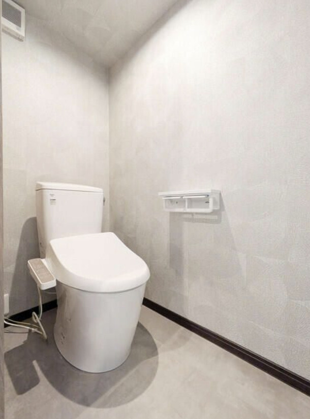 ＳＣＥＮＥ．Ｍｅｇｕｒｏ　Ｓａｕｎａ　Ｒｅｓｉｄｅｎｃｅのトイレ