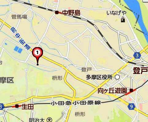 ファミール生田の地図