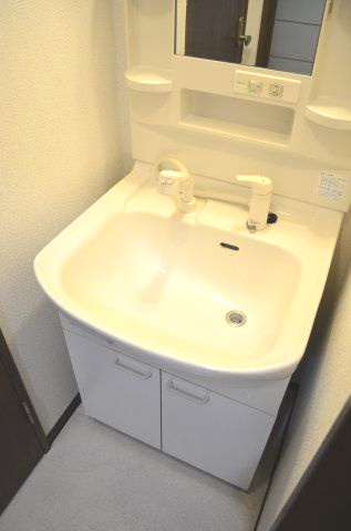 コーポ下北沢の独立洗面台