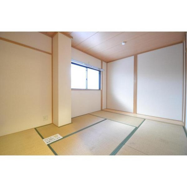 ガーデンコート山之内の寝室