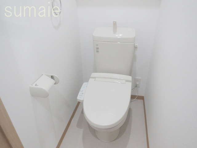 セリシールのトイレ|温水洗浄便座機能が付いたトイレで快適です♪