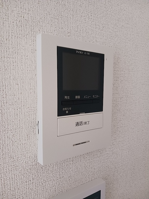 豊岡市弥栄町のアパートのセキュリティ|ＴＶドアホンを設置済み★