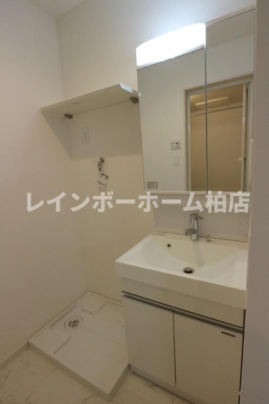 特典：仲介手数料が無料です!!の洗面所|コンパクトで使いやすい洗面所