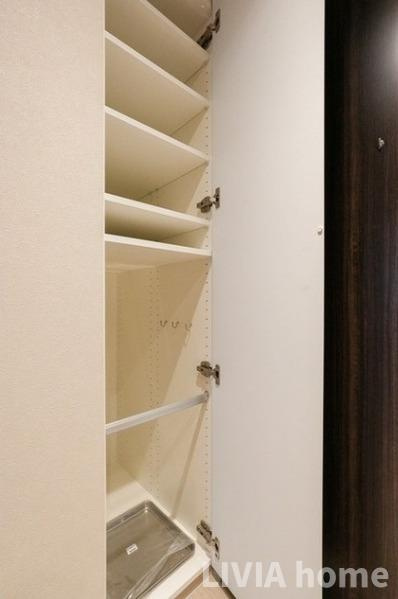 大田区大森西５丁目の賃貸マンションの玄関
