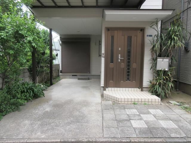 石塚邸のエントランス