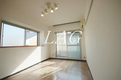 【居間・リビング】 | ベルトピア大和桜ヶ丘 | 洋室のお部屋です。