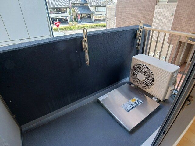トレスオハス　稲葉荘のバルコニー