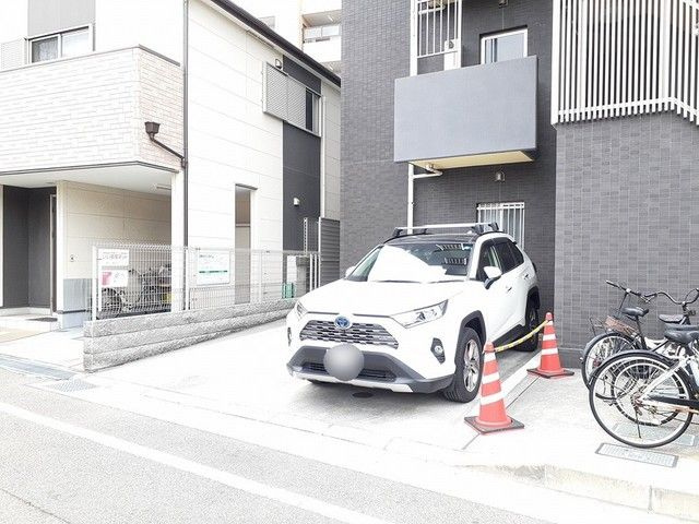 トレスオハス　稲葉荘の駐車場