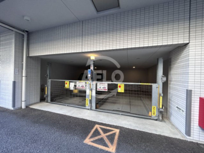 ファーストフィオーレ江坂グレイスの駐車場|ファーストフィオーレ江坂グレイス　駐車場