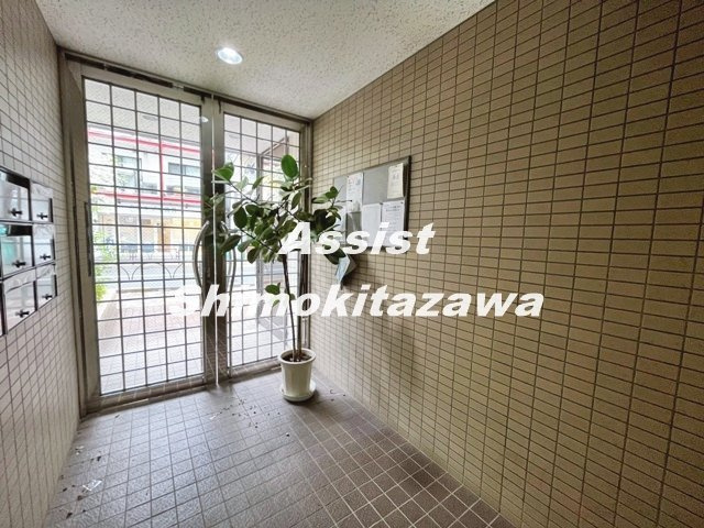 シェ・モア梅丘のロビー