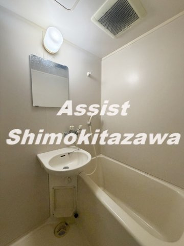 シェ・モア梅丘の浴室