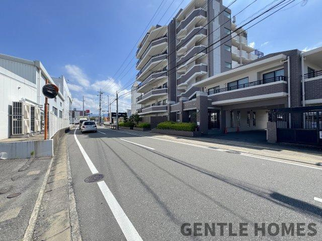 アーバンパレス室見河畔の周辺
