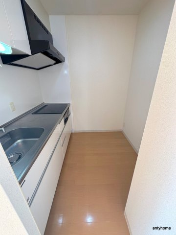 ルーエ江坂　仲介手数料無料のキッチン