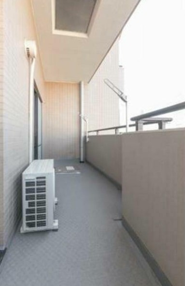 ラグーナ東池袋のバルコニー