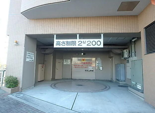 ラグーナ東池袋の駐車場