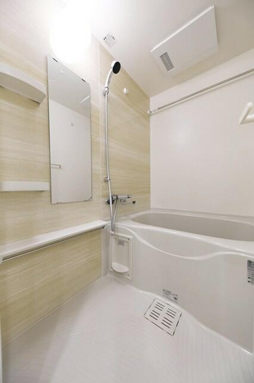 【浴室】 | ※写真は同タイプ住戸です。