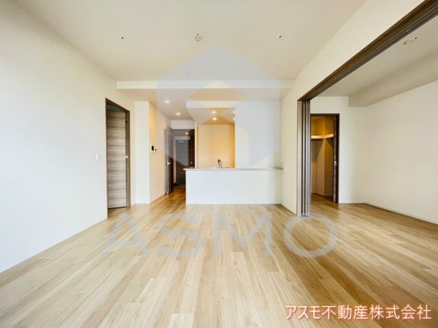 【居間・リビング】 | ブランズタワー御堂筋本町 | ※建物内別間取参考写真