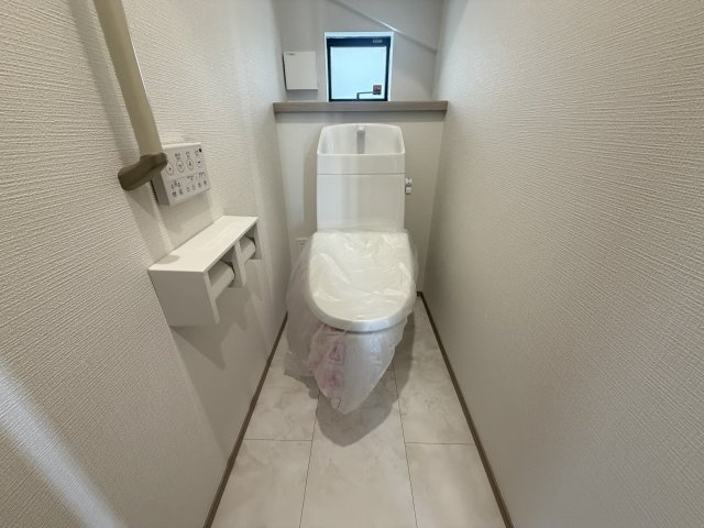 浦添市牧港1丁目（全2棟）のトイレ|B号棟　温水洗浄便座♪