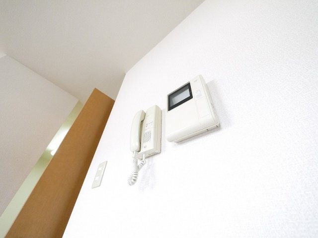 エクセルコート奈良南のセキュリティ|お顔が見えるモニター付きインターホンで安心。