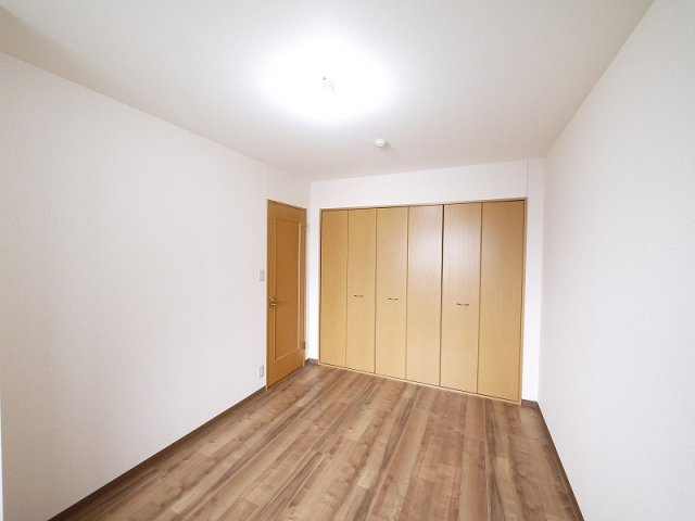 エクセルコート奈良南の寝室|落ち着いて過ごせるお部屋なので、寝室にいかがでしょうか