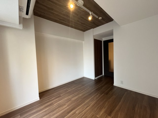 ADW Residence 西新宿の洋室|別部屋同タイプ　内装仕上げは変更となる場合がございます。