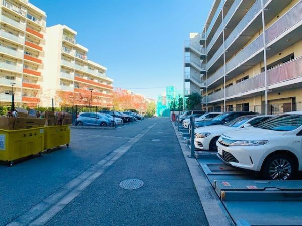 Ｂｒｉｌｌｉａ　ｉｓｔ　三軒茶屋　アイビーテラスの駐車場|駐車場です