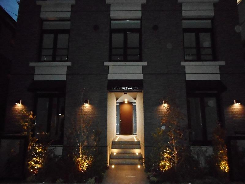LAPiS COURT YOTSUYA