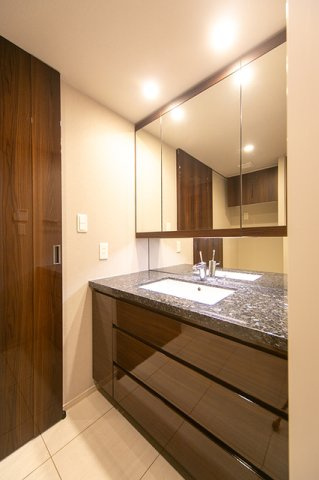 ミレアコート銀座プレミアの洗面所|※写真は同タイプ住戸です。