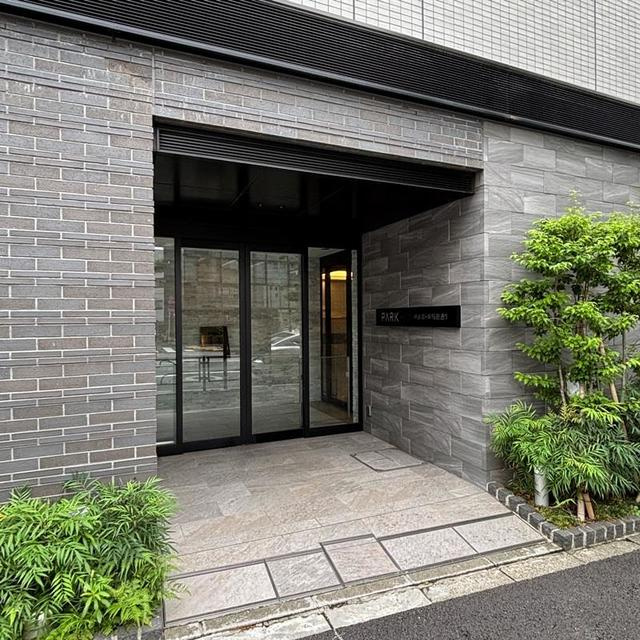 パークアクシス神楽坂・早稲田通りのエントランス|ゆとりのあるエントランスです