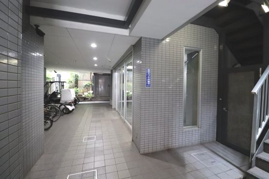 エスペランサ恵比寿のエントランス