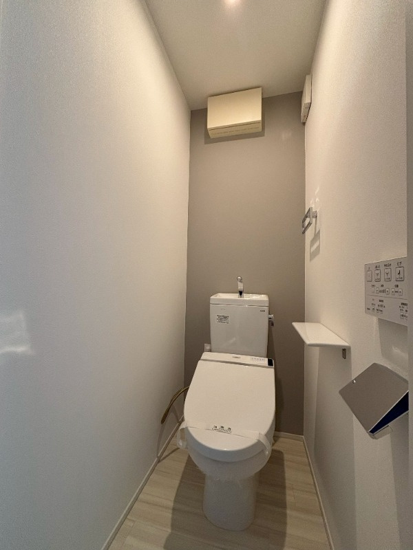 世田谷区下馬５丁目の賃貸マンションのトイレ|清潔感のあるトイレです