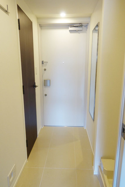 パークアクシス南青山七丁目の玄関|※写真は同タイプ住戸です。