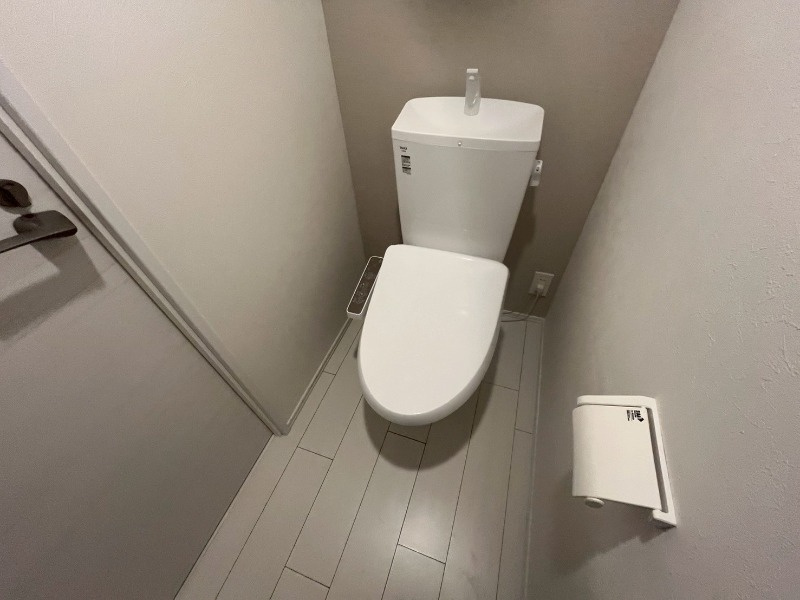 港区白金５丁目の賃貸マンションのトイレ|シンプルで使いやすいトイレです