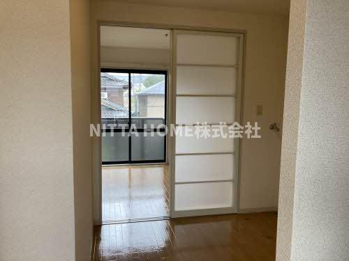 サニーハイツ・サチＣ・Ｄの洋室|お部屋は２階の角部屋です☆