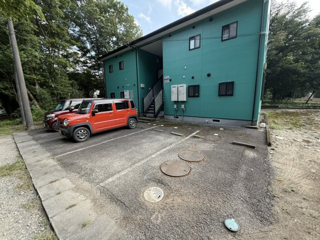 グリーンヒルズSTの駐車場