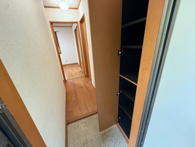 グリーンヒルズSTの玄関