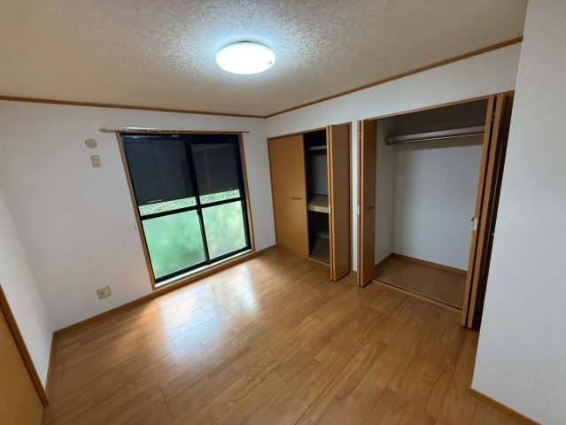 グリーンヒルズSTの洋室