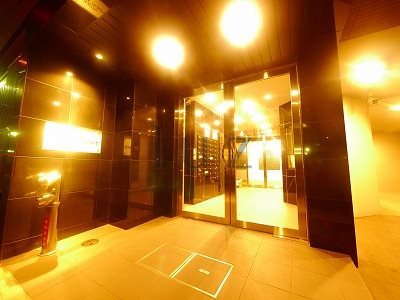 リヴシティ横濱インサイトⅡのエントランス