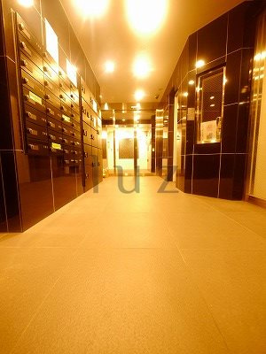 リヴシティ横濱インサイトⅡのエントランス