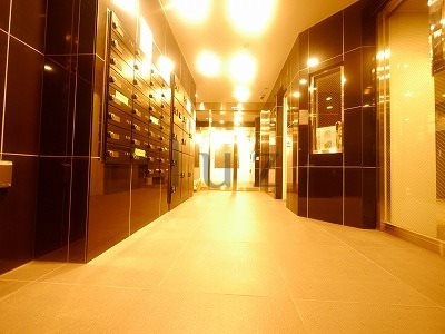 リヴシティ横濱インサイトⅡのエントランス