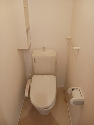 【トイレ】 | メゾン　プロムナード | コンパクトで使いやすいトイレです