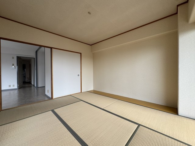 明石東二見スカイハイツの和室
