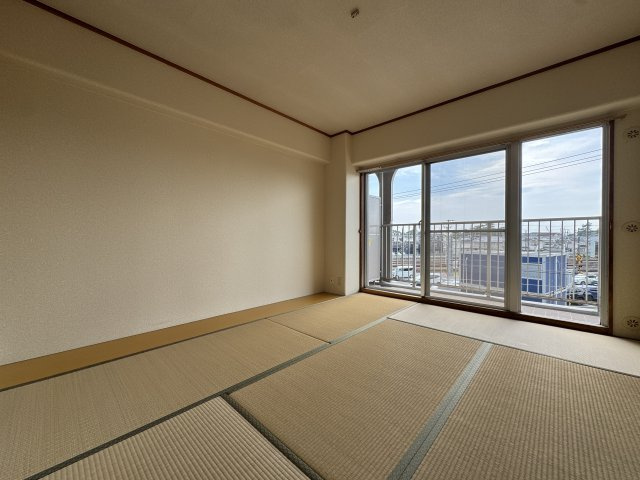 明石東二見スカイハイツの和室