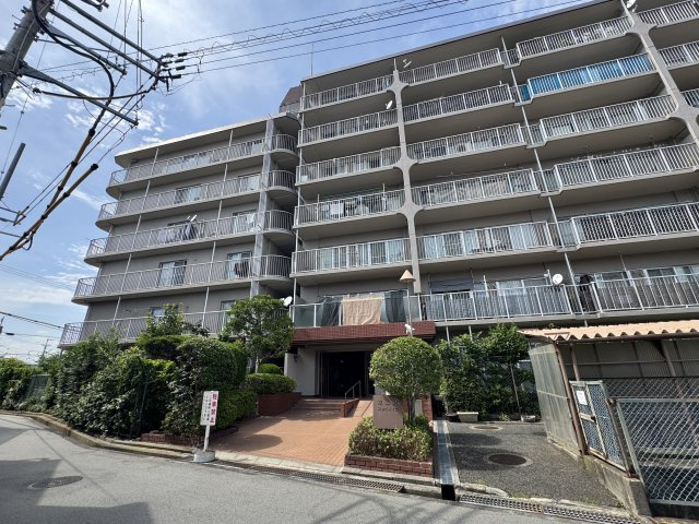 明石東二見スカイハイツの外観